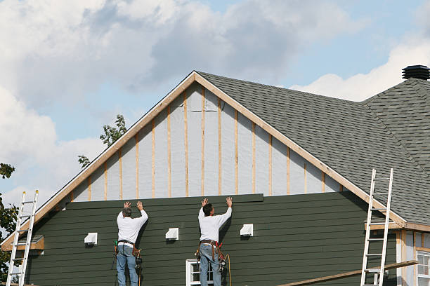Professional Siding Contractor technician working in Spotswood, NJ